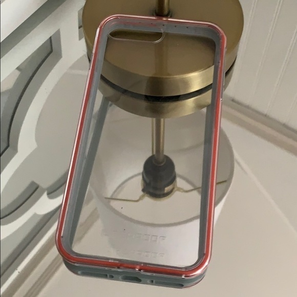 Lifeproof iPhone 7/8 Plus Case - Picture 4 of 5